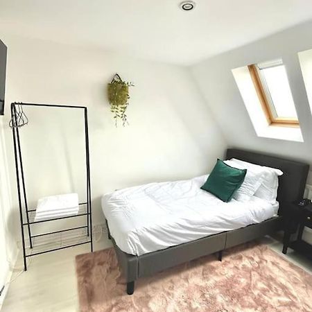 High-End 2 Bed Maisonette In Beaulieu Park Broomfield  Extérieur photo